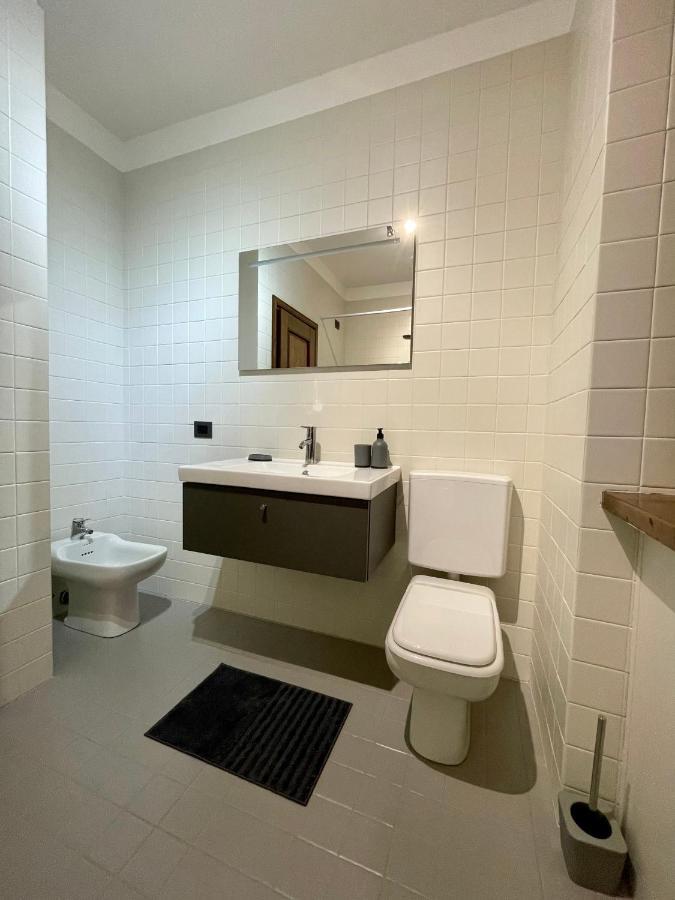 Apartments Leonardi ริวาเดลการ์ดา ภายนอก รูปภาพ
