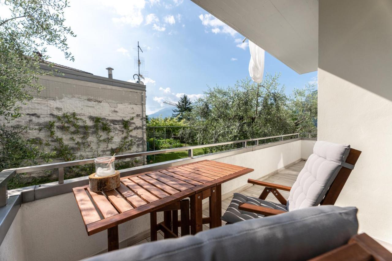 Apartments Leonardi ริวาเดลการ์ดา ภายนอก รูปภาพ